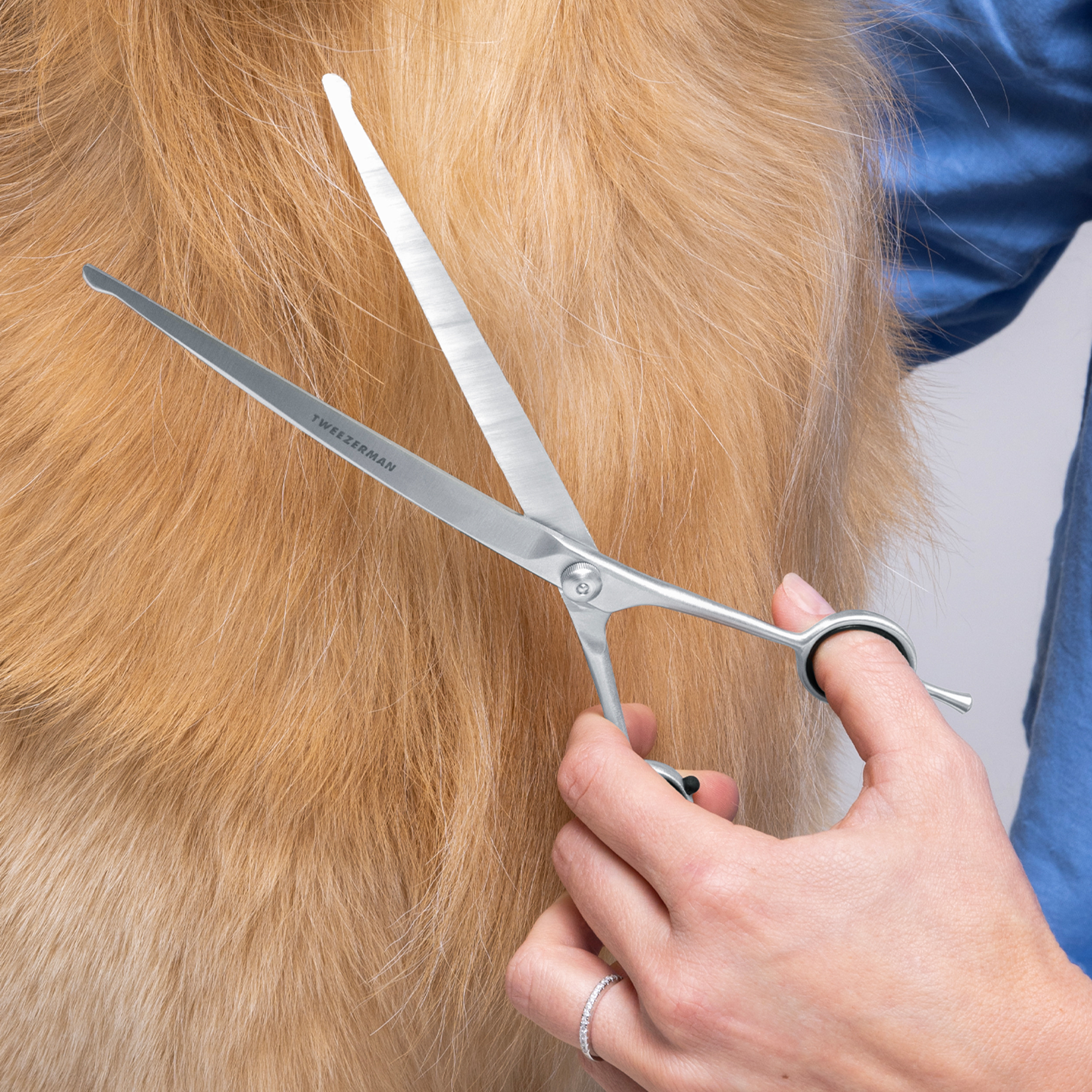 Model is using Curved Grooming Shears 9