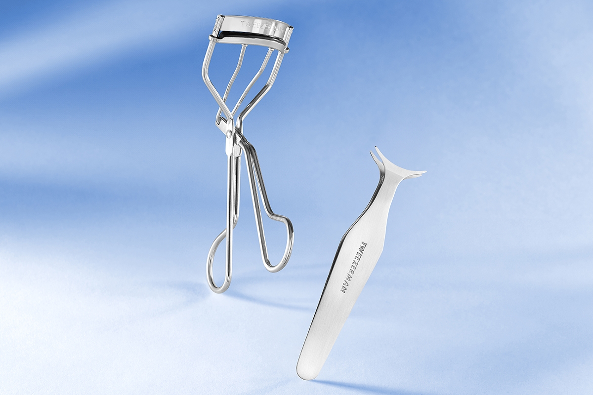 classic lash curler and wide grip lash applicator in stainless steel 